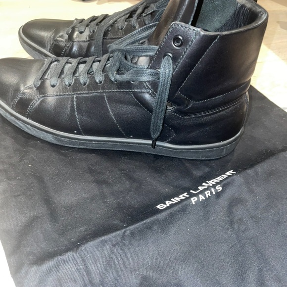 YSL sneaker - Picture 2 of 3